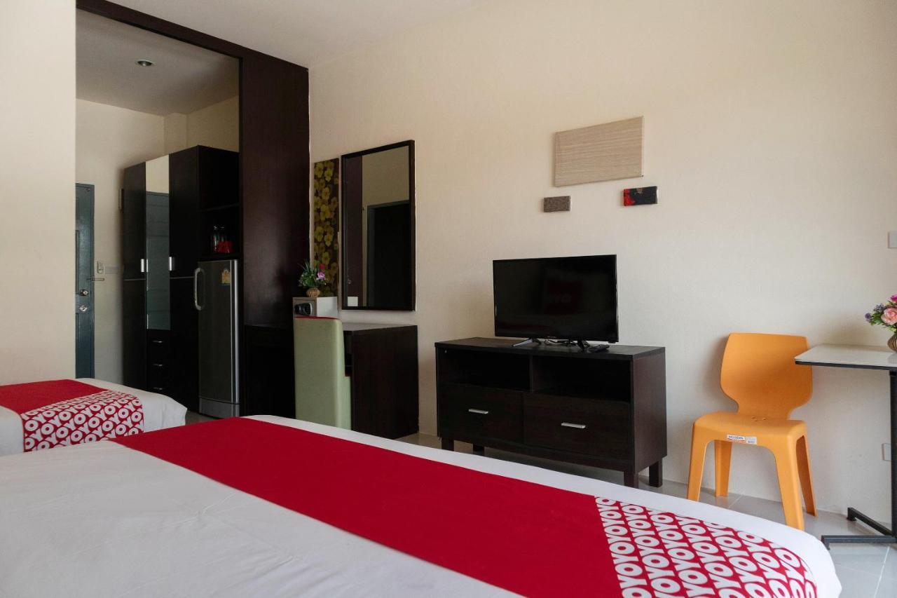 Oyo 792 Omsaga Phuket Hotel Eksteriør billede