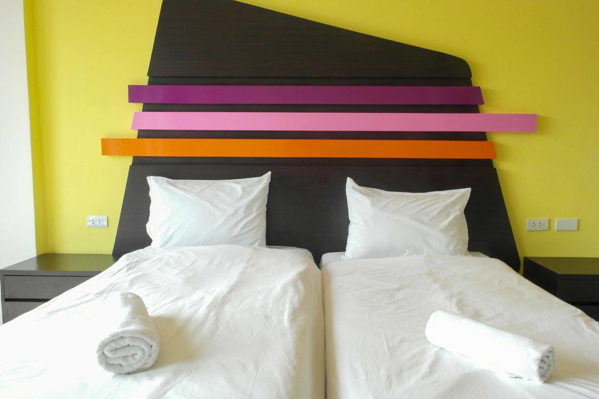 Oyo 792 Omsaga Phuket Hotel Eksteriør billede