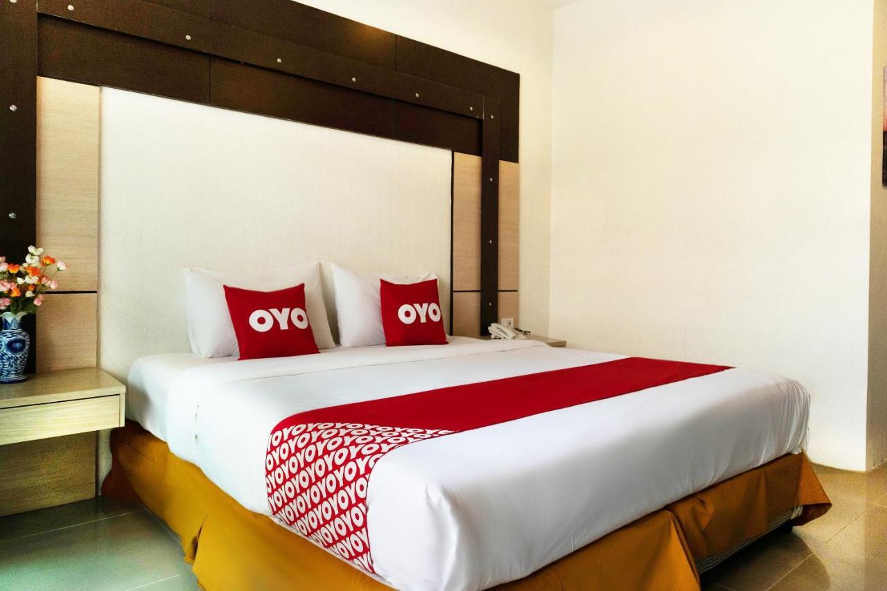 Oyo 792 Omsaga Phuket Hotel Eksteriør billede