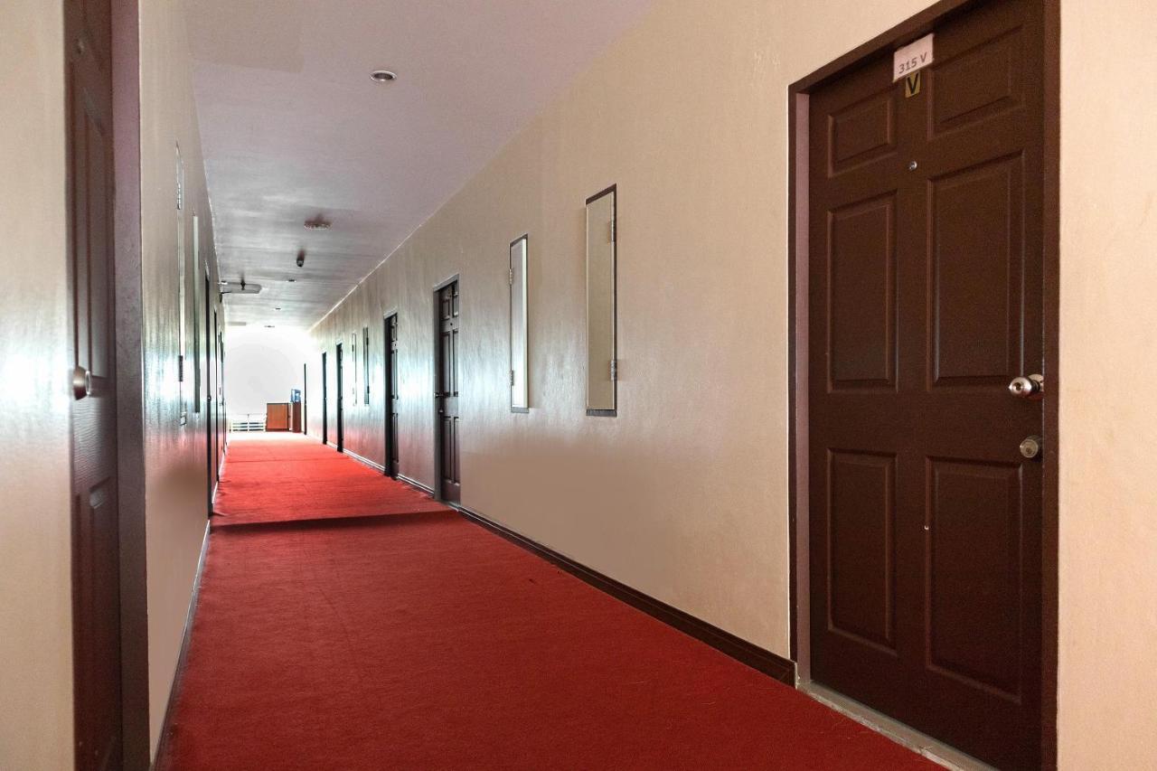 Oyo 792 Omsaga Phuket Hotel Eksteriør billede