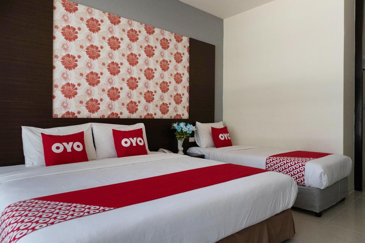 Oyo 792 Omsaga Phuket Hotel Eksteriør billede
